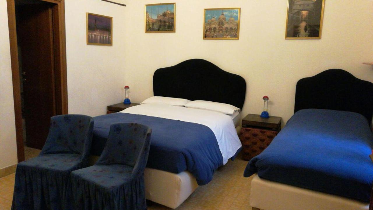 Alloggi Scala Del Bovolo 3* Venedig