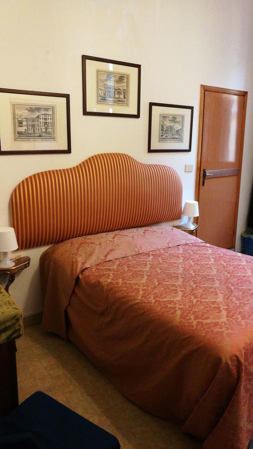 Alloggi Scala Del Bovolo 3* Venedig